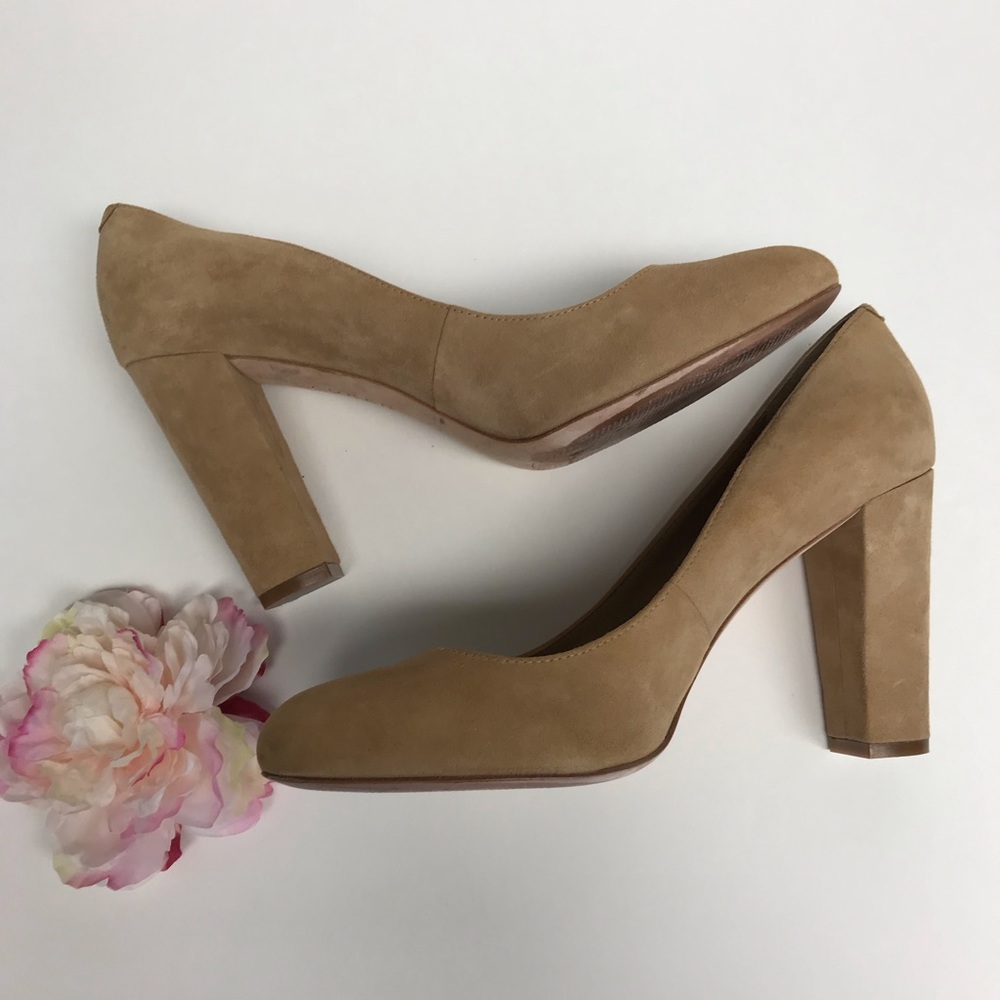 Sold💵 Ralph Lauren Velda Nude Pumps